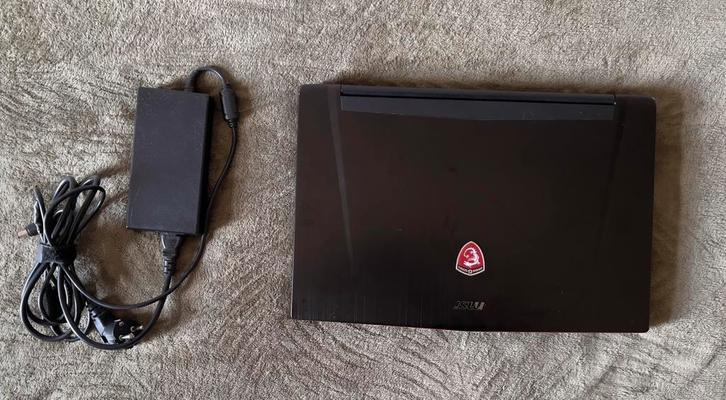 MSI GT72 2QE Dominator Pro, Informatique & Logiciels, Ordinateurs portables Windows, Utilisé, 17 pouces ou plus, HDD, SSD, 3 à 4 Ghz