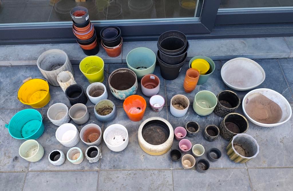80tal bloempotten allerlei formaten en vormen, Ophalen