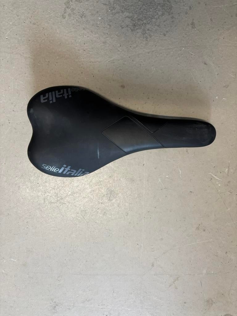 Selle neuve Italia 150mm, Vélos & Vélomoteurs, Enlèvement, Neuf