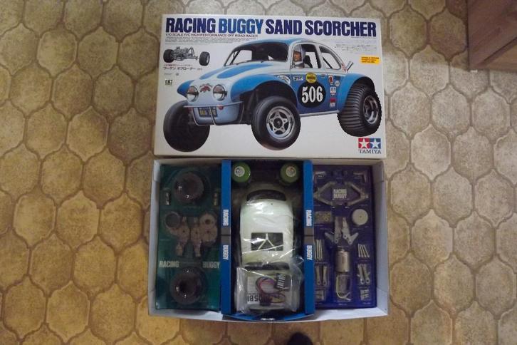 Sand Scorcher Tamiya (2010). New In the Box (NIB), Hobby en Vrije tijd, Modelbouw | Radiografisch | Auto's, Nieuw, Auto offroad