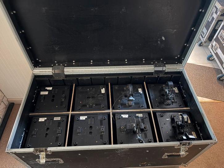 8x Movinghead MH-X 50 watt Led Incl flightcase, Musique & Instruments, Lumières & Lasers, Utilisé, Lumières, Couleur, Enlèvement