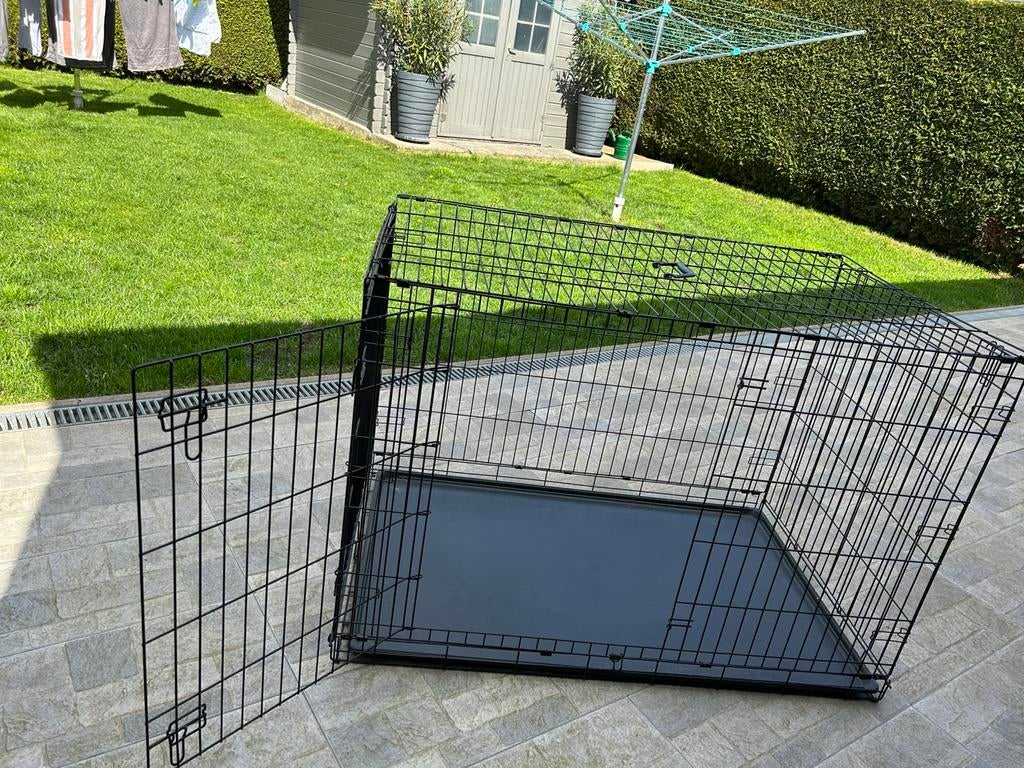 Cage /bench XXL afmetingen 122/76/84, Animaux & Accessoires, Caisses pour chiens, Utilisé, Enlèvement
