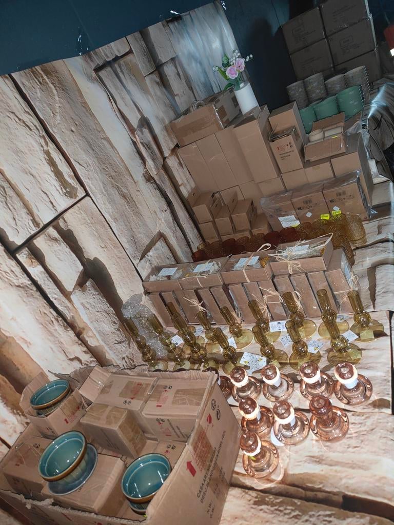 Lot de + de 400 articles venant de chez CASA. 350€, Enlèvement, Neuf