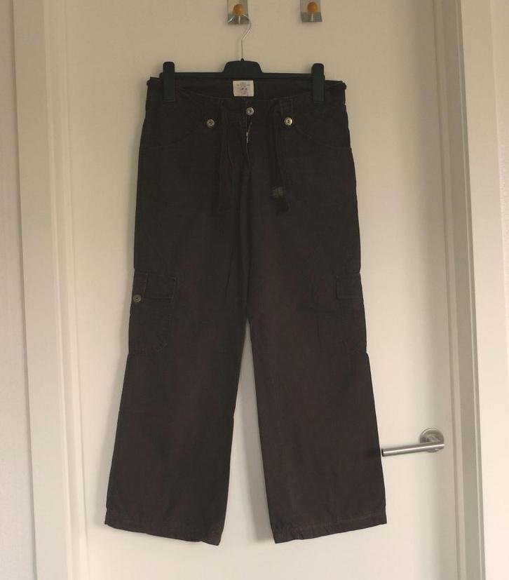 Bruine katoenen cargobroek van H&M Maat 38, Kleding | Dames, Broeken en Pantalons, Maat 38/40 (M), Ophalen of Verzenden