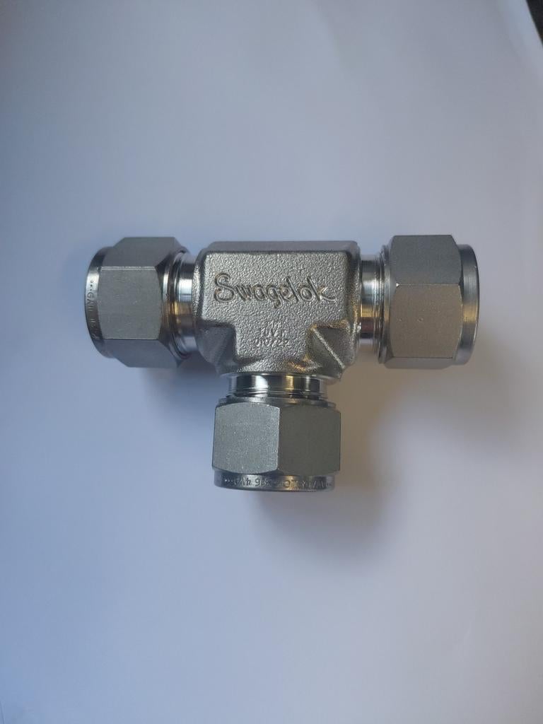 100× Swagelok SS-15M0-3 Union Tee, Bricolage & Construction, Tuyaux & Évacuations, Enlèvement ou Envoi, Inox