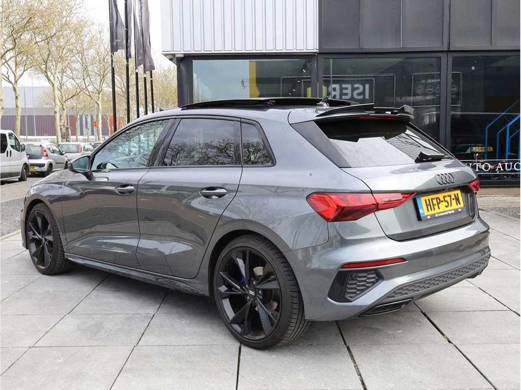 Audi A3 Sportback 35 TFSI S-Line Automaat 2023, HFP-57-N, Auto's, Automaat, Gebruikt, Euro 6, Bedrijf