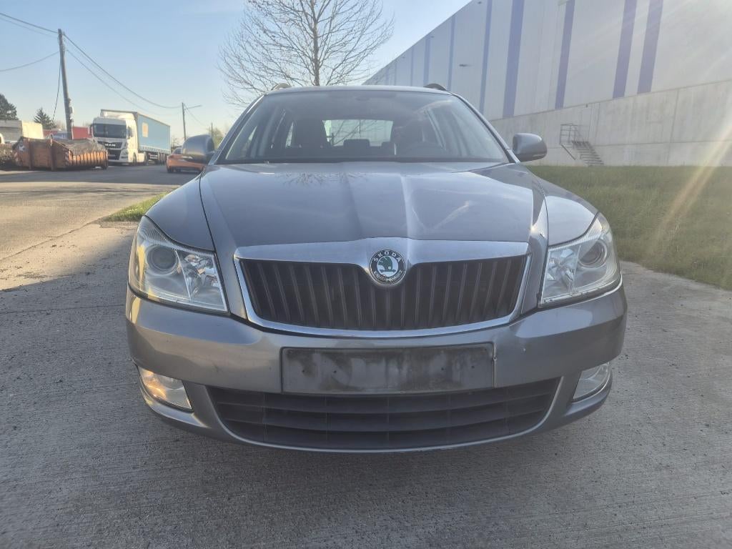 Skoda Octavia Break 1.6 Diesel, Auto's, Euro 5, Bedrijf, 5 deurs, Te koop