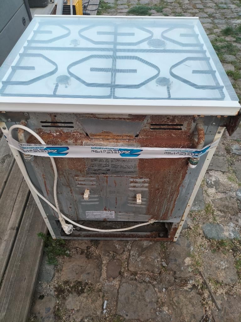 cuisinière gaz - four électrique - Bosch, 85 à 90 cm, 4 zones de cuisson, Enlèvement, Utilisé