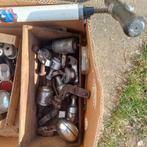 Antieke fietsonderdelen, Ophalen