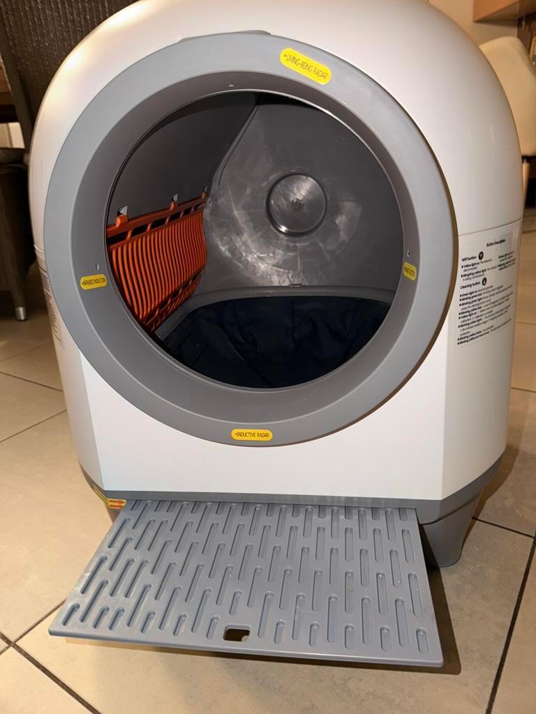 Automatische kattenbak app-control, Dieren en Toebehoren, Ophalen of Verzenden, Zo goed als nieuw