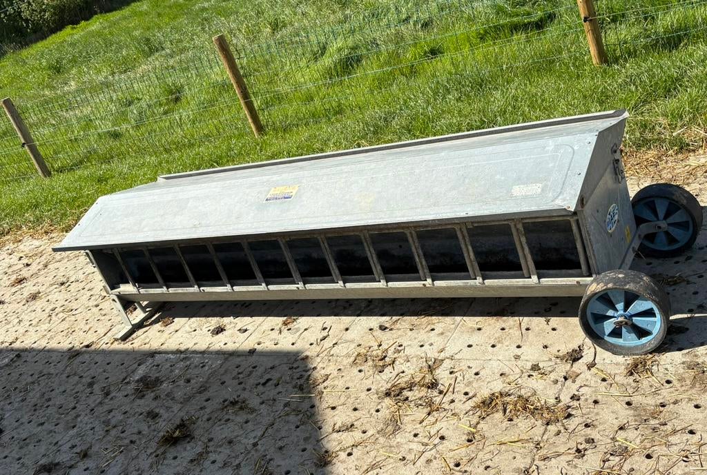 Creepfeeder op wielen 2,45 m – lammerenvoerbak, Meerdere dieren, Schaap, 0 tot 2 jaar