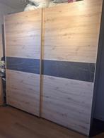 Garde robe, Enlèvement