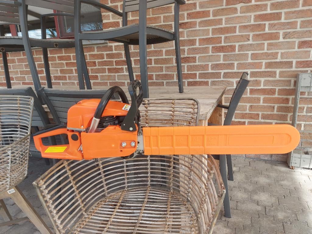 Kettingzaag, Ophalen, Nieuw, 1200 watt of meer, Kettingzaag