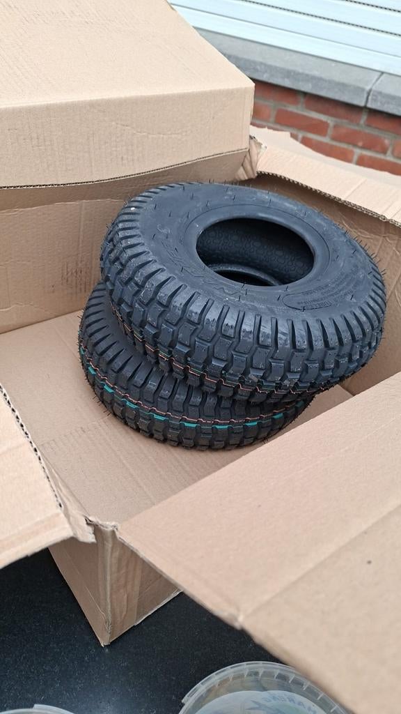 2 banden 11x4.00-5 nieuw., Ophalen