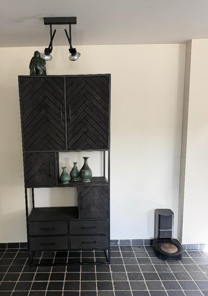 Wandkast zwart kast visgraat, Maison & Meubles, Armoires | Armoires murales, Avec tiroir(s), 25 à 50 cm, Moins de 150 cm, Comme neuf