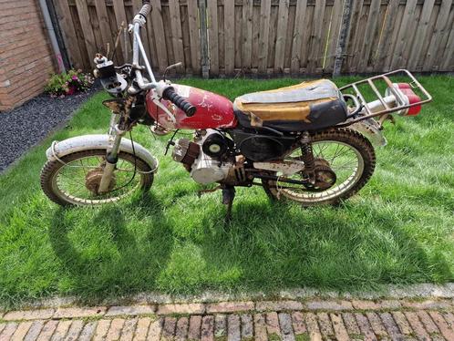 Suzuki TS50 Roterend 5 versnellingen. Eerste type. Opknapper, Fietsen en Brommers, Brommers | Oldtimers, Overige merken, Ophalen