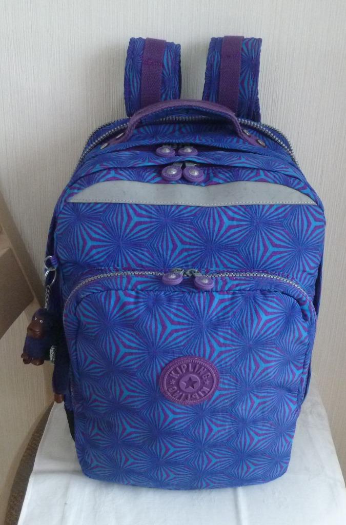 Kipling zeer grote rugzak met tweekleurige en aapjes, Handtassen en Accessoires, Tassen | Rugtassen, Gebruikt, Kipling, 25 tot 40 cm