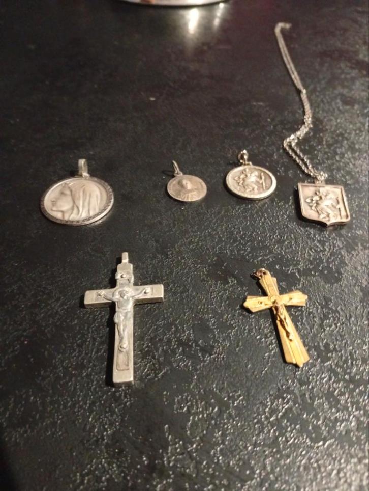 Diverses médailles religieuse, Antiquités & Art, Antiquités | Objets religieux, Enlèvement ou Envoi