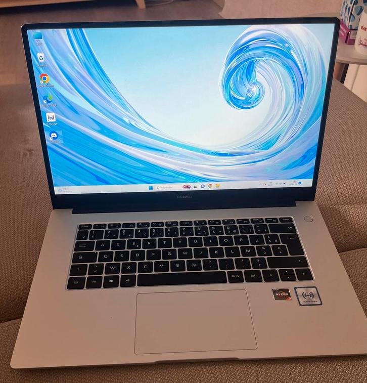 Pc Huawei D15/15,6“/Ryzen 5 3500U/8 gb ram/SSD 256 GB, Informatique & Logiciels, Ordinateurs portables Windows, Comme neuf, SSD