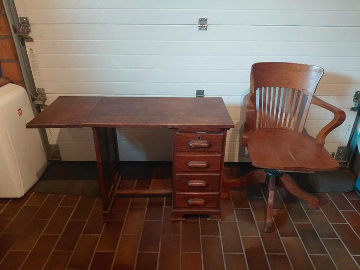 Antieke eikenhouten bureau en Edwardiaanse eiken bureaustoel, Antiek en Kunst, Antiek | Kantoor en Zakelijk, Ophalen