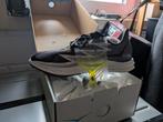 HOKA spikes Crescendo MD 42 2/3, Nieuw, Spikes, Hardlopen, Ophalen