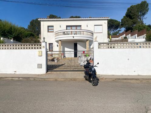 Te Huur Spanje, Costa Brava, L'escala, Vakantie, Vakantiehuizen | Spanje, Costa Brava, Landhuis of Villa, Dorp, Aan zee, 3 slaapkamers