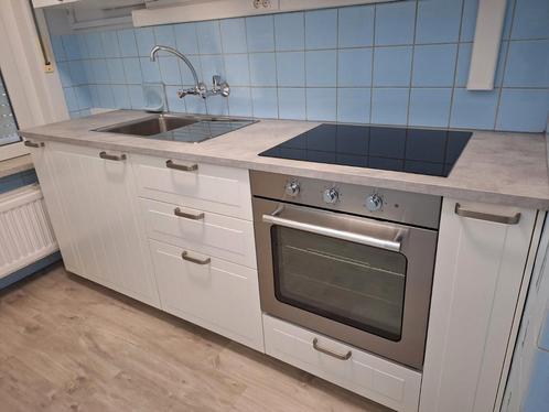 Splinternieuwe keuken Ikea, Huis en Inrichting, Keuken | Complete keukens, Nieuw, Enkelwandige keuken, Wit, Ophalen