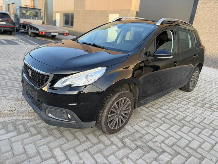 Peugeot 2008 - 2017 - 1.2 benzine - 183.400km, Autos, Peugeot, Entreprise, Airbags, Air conditionné, Système de navigation, Essence