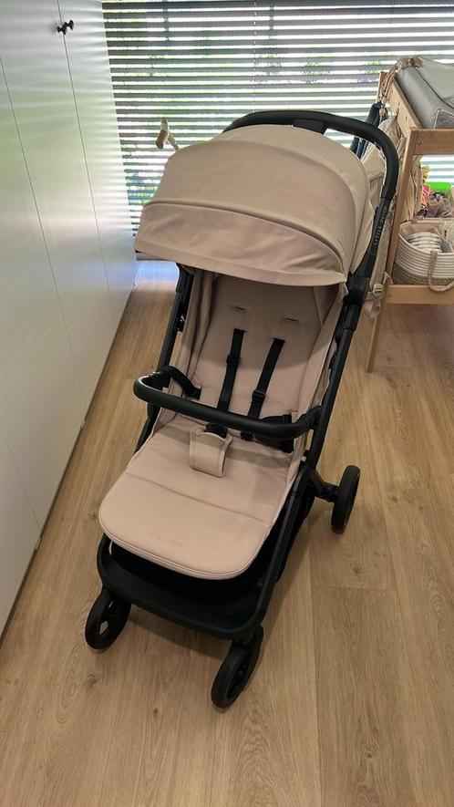 Moet weg! Buggy little dutch beige + voetenzak + regenhoes, Kinderen en Baby's, Buggy's, Zo goed als nieuw, Voetenzak, Ophalen