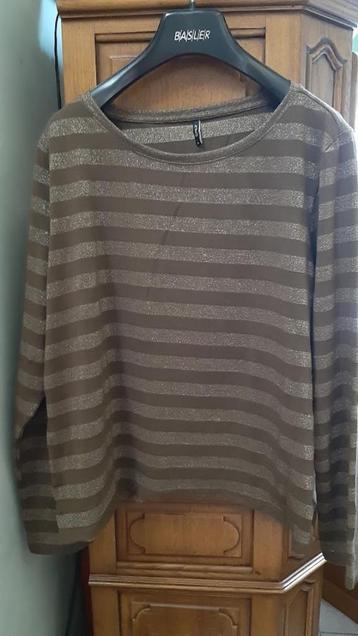 Magnifique pull à col rond Only XL comme neuf