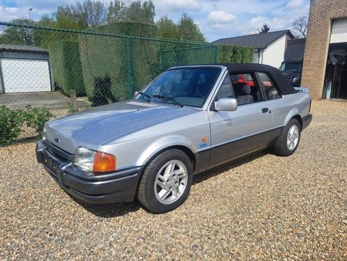 Ford escort cabrio xr3i, Auto's, Ford, Particulier, Escort, Radio, Benzine, Cabriolet, 2 deurs, Handgeschakeld, Zilver of Grijs