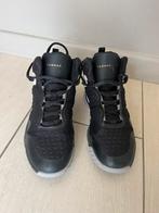 Basketbalschoenen Tarmak maat 35, Sport en Fitness, Basketbal, Ophalen of Verzenden, Zo goed als nieuw