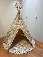 Tipi met mat en veren merk Nobodinoz, Ophalen, Zo goed als nieuw