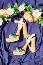 Stijlvolle sandalen met beige hak, Beige, Ophalen of Verzenden, Zo goed als nieuw, Tosca blu