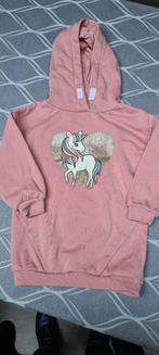 roze sweater met hoodie (C&A) Maat 110, Kinderen en Baby's, Kinderkleding | Maat 110, C&A, Meisje, Trui of Vest, Zo goed als nieuw
