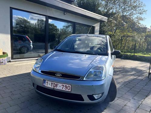 FORD FIESTA 2005 120000 KM, Autos, Ford, Entreprise, Achat, Fiësta, Airbags, Radio, Attache-remorque, Essence, Euro 4, 5 portes