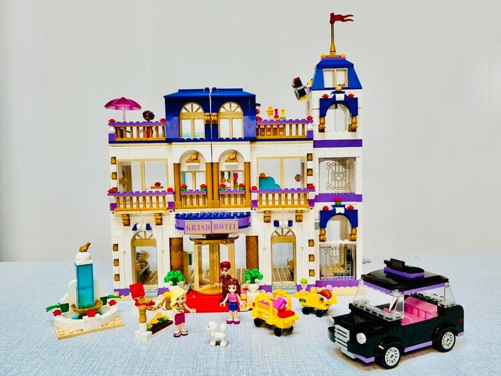 LEGO Friends 41101 Grand Hotel – compleet, Kinderen en Baby's, Speelgoed | Duplo en Lego, Zo goed als nieuw, Lego, Complete set