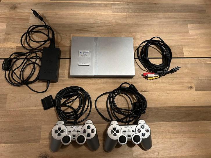 Playstation 2 slim compleet + spelletjes, Games en Spelcomputers, Spelcomputers | Sony PlayStation 2, Zo goed als nieuw, Slim