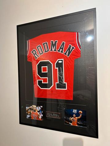 Gesigneerd shirt Dennis Rodman beschikbaar voor biedingen