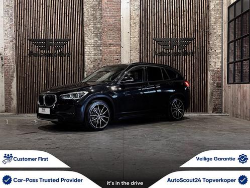 BMW X1 xDrive25e*PHEV*HUD*DAB*ZETELVERW.*LED*, Auto's, BMW, Bedrijf, X1, 4x4, ABS, Airbags, Airconditioning, Alarm, Bluetooth