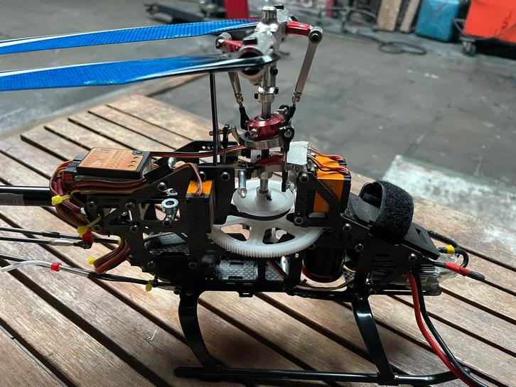 Hélicoptère, Hobby en Vrije tijd, Overige Hobby en Vrije tijd, Nieuw, Ophalen