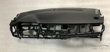 Kia Stonic 2017+ dashboard zonder airbags 84710H8AB0WK beschikbaar voor biedingen