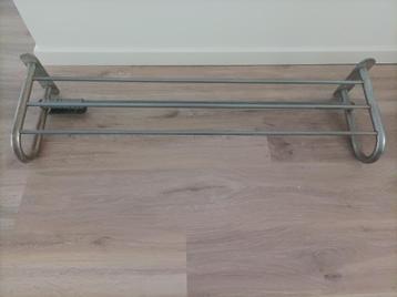 Porte manteaux et chapeaux vintage beschikbaar voor biedingen