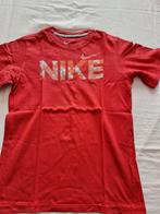 Ti shirt rouge Nike 10-12A(140/152), Enlèvement, Utilisé