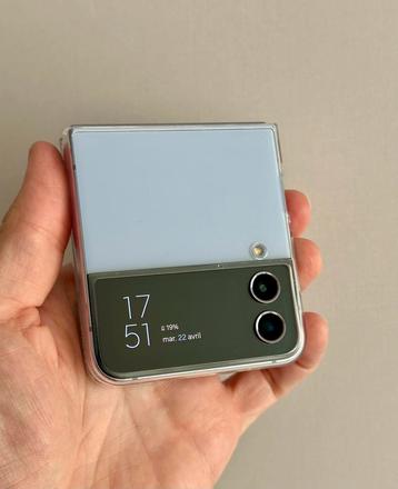 Samsung Z FLiP 4, doos, hoesje, schermfolie, kabel! beschikbaar voor biedingen