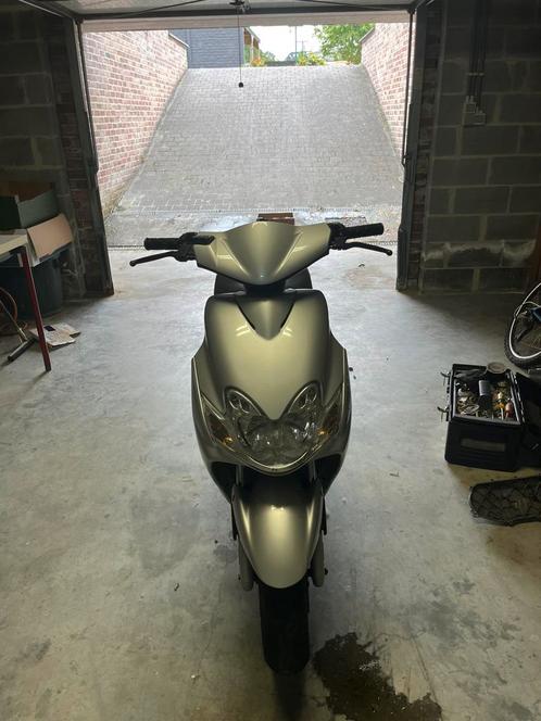 Yamaha jog rr watergekoeld, Fietsen en Brommers, Scooters | Yamaha, Zo goed als nieuw, JogR of RR, Klasse A (25 km/u), Tweetakt