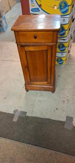 Table de chevet ancienne, Maison & Meubles, Enlèvement, Utilisé, Bois