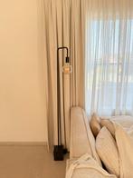 Metalen lamp met zwart marmeren voet., Huis en Inrichting, Lampen | Vloerlampen, Ophalen, Zo goed als nieuw