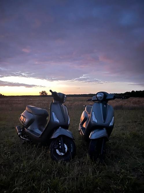 4t a klasse 2022, Fietsen en Brommers, Scooters | Overige merken, Zo goed als nieuw, Klasse A (25 km/u), Benzine, Ophalen