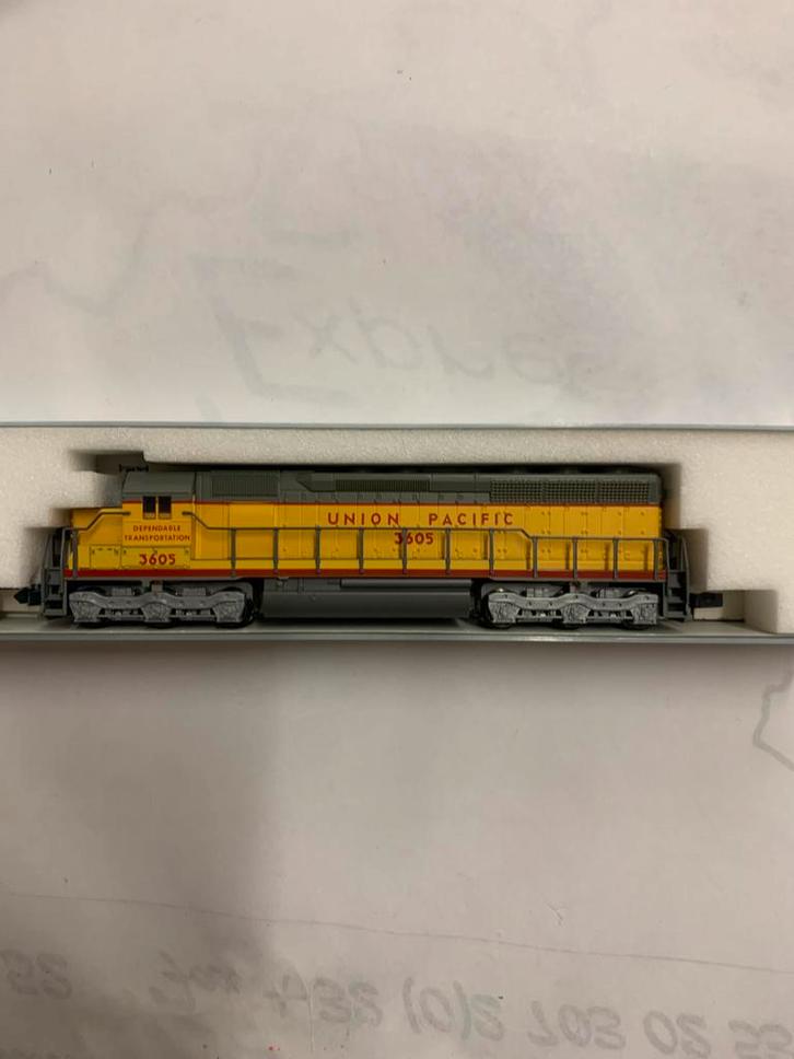 Locomotives KATO/ATLAS, Hobby en Vrije tijd, Modeltreinen | Overige schalen, Nieuw, Locomotief, Overige merken, Ophalen of Verzenden